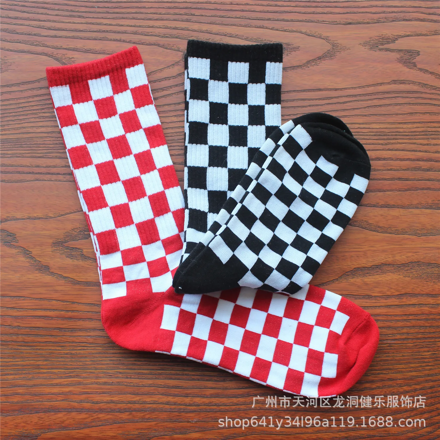 5pairs Plaid Couple Street Skateboard Stripe Trendy Hiphop Skateboard Long Cotton Socks