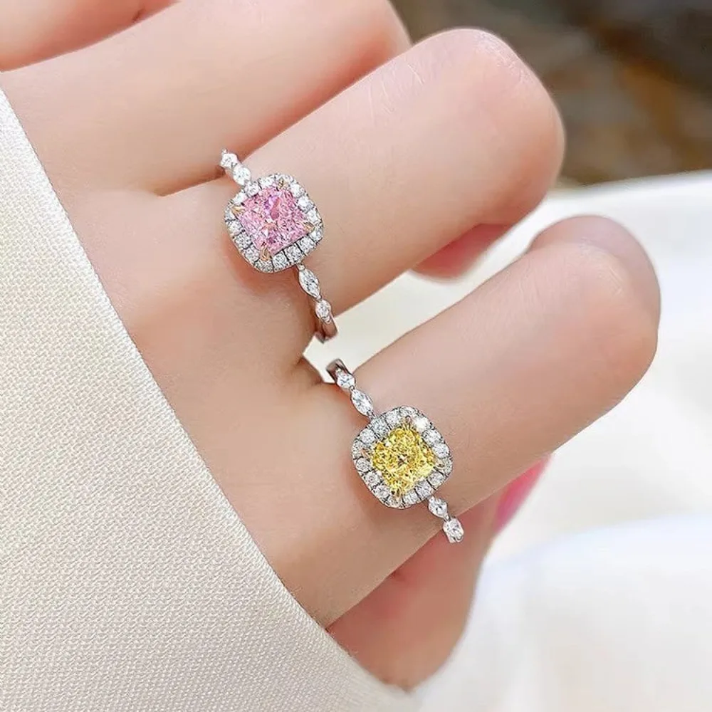 Кольцо женское из серебра 925 пробы с квадратным камнем-талисманом