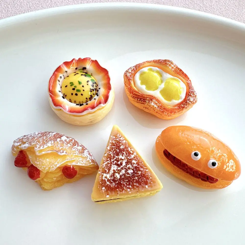 

Миниатюрные фигурки из резины MINISO