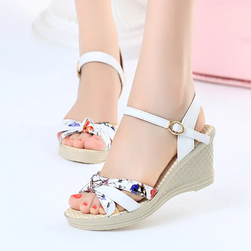 

2022 Summer Wedges Sandals Flower Print High Heels Sandal Woman Roma Platform Sandal Peep Toe Sandalias Mujer Romeetse 7434