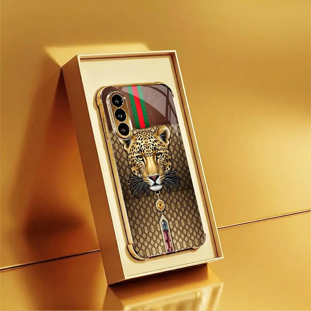 Элитный чехол Leopold из стекла и ТПУ QHD для Samsung Galaxy S26 S25 S24 S23 S22 S21 FE, Ultra, Plus, ударопрочный (art.: 3920dc8d4ef60) - 3920dc8d4ef60