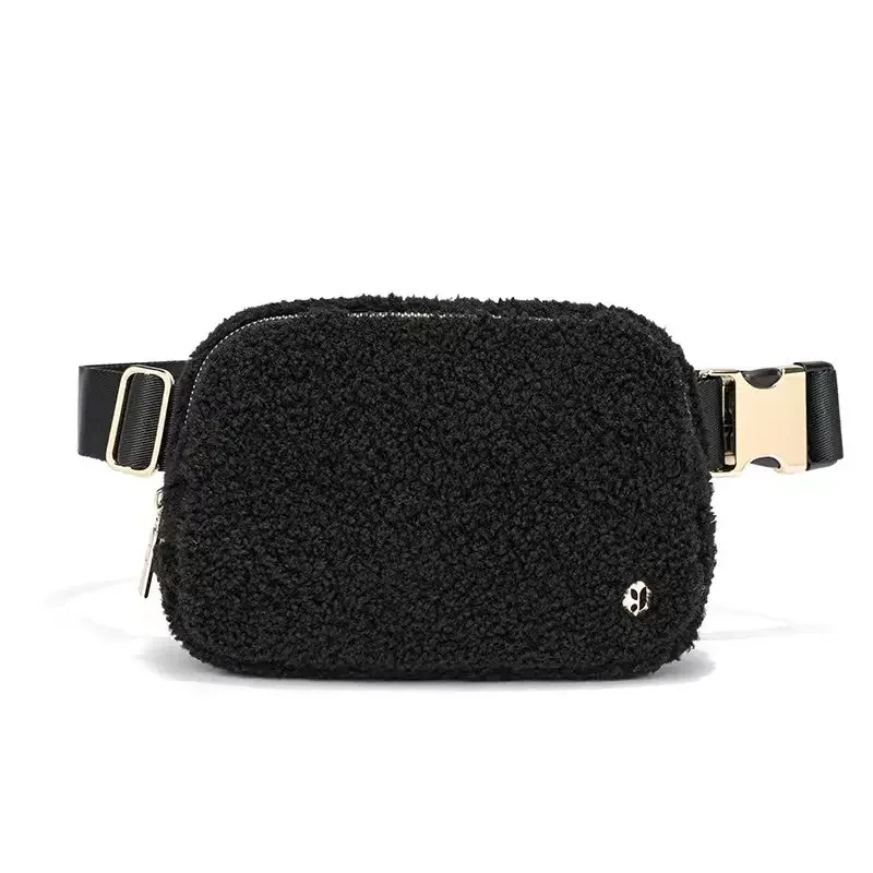 

Universal Lu Waistpack Metal Button Winter Plush Waistpack Sports Chest Bag Crossbody Bag Outdoor Sports Bag Men's and Women's