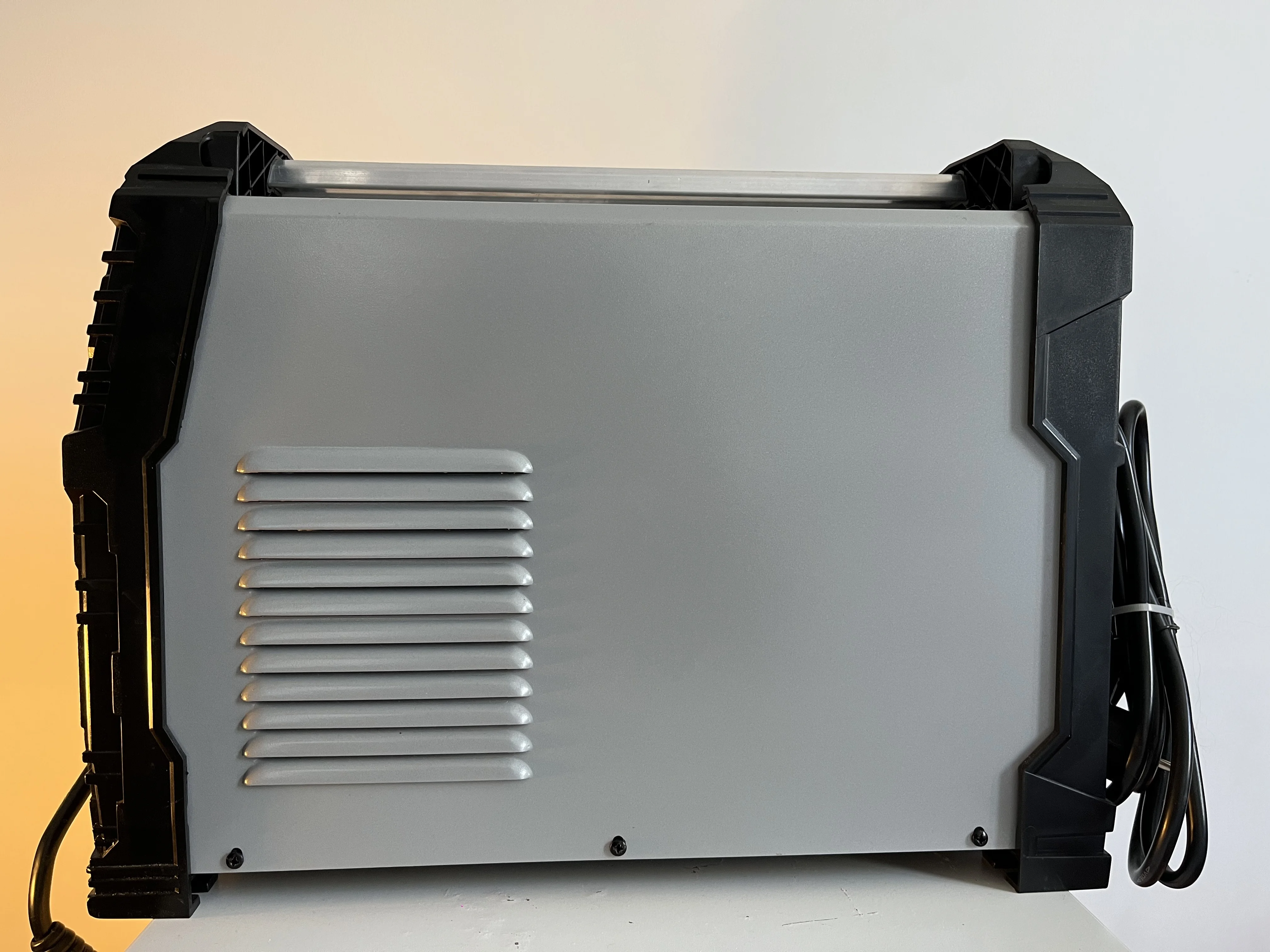 Инверторный сварочный аппарат MIG250 Pro