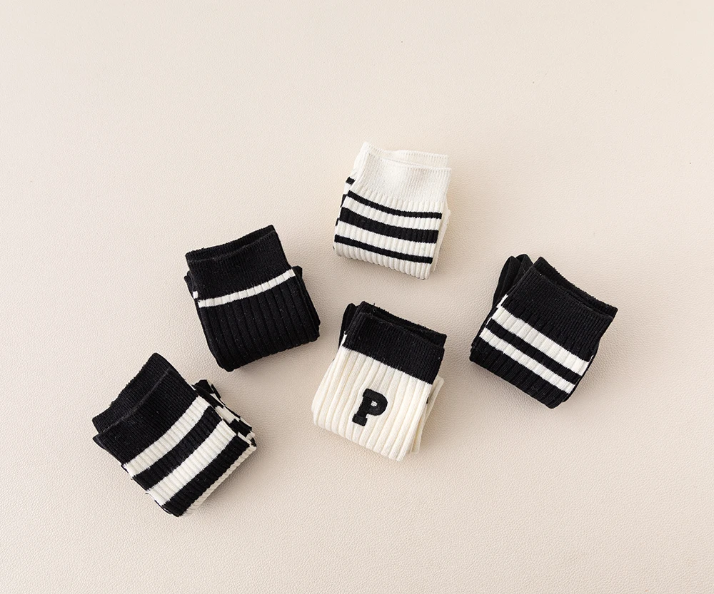 Fashion Cotton Letter Sports Socks for Women New Casual White Hippie Cotton Socks Set 10 Pairs Funny Cartoon Colorful Socks Lots