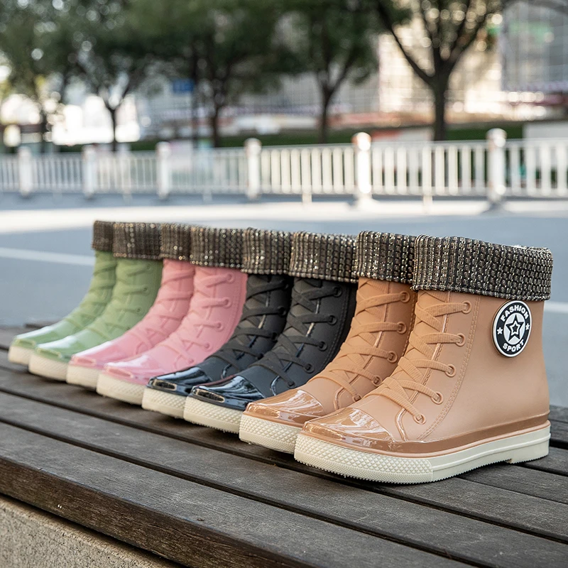 STRONGSHEN Women's Rubber Rain Boots Fashion Waterproof Female Colorful Rain Boots Garden Non Slip Plus Cotton Ankle Water Shoes
