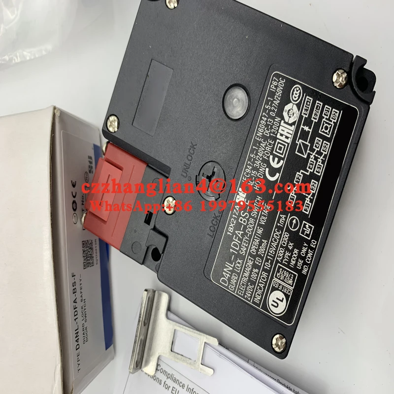 Дверной выключатель безопасности D4NL-4FFG-B4 D4NL-4FFG-B4S D4NL-2FFG-B4 Новый оригинальный