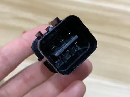 

Для Geely CK Otaka Ziyoujian Freedom Ship MK Cross JAC Refine Geerfa налобный фонарь с ремнем соединитель мужской и женский разъем