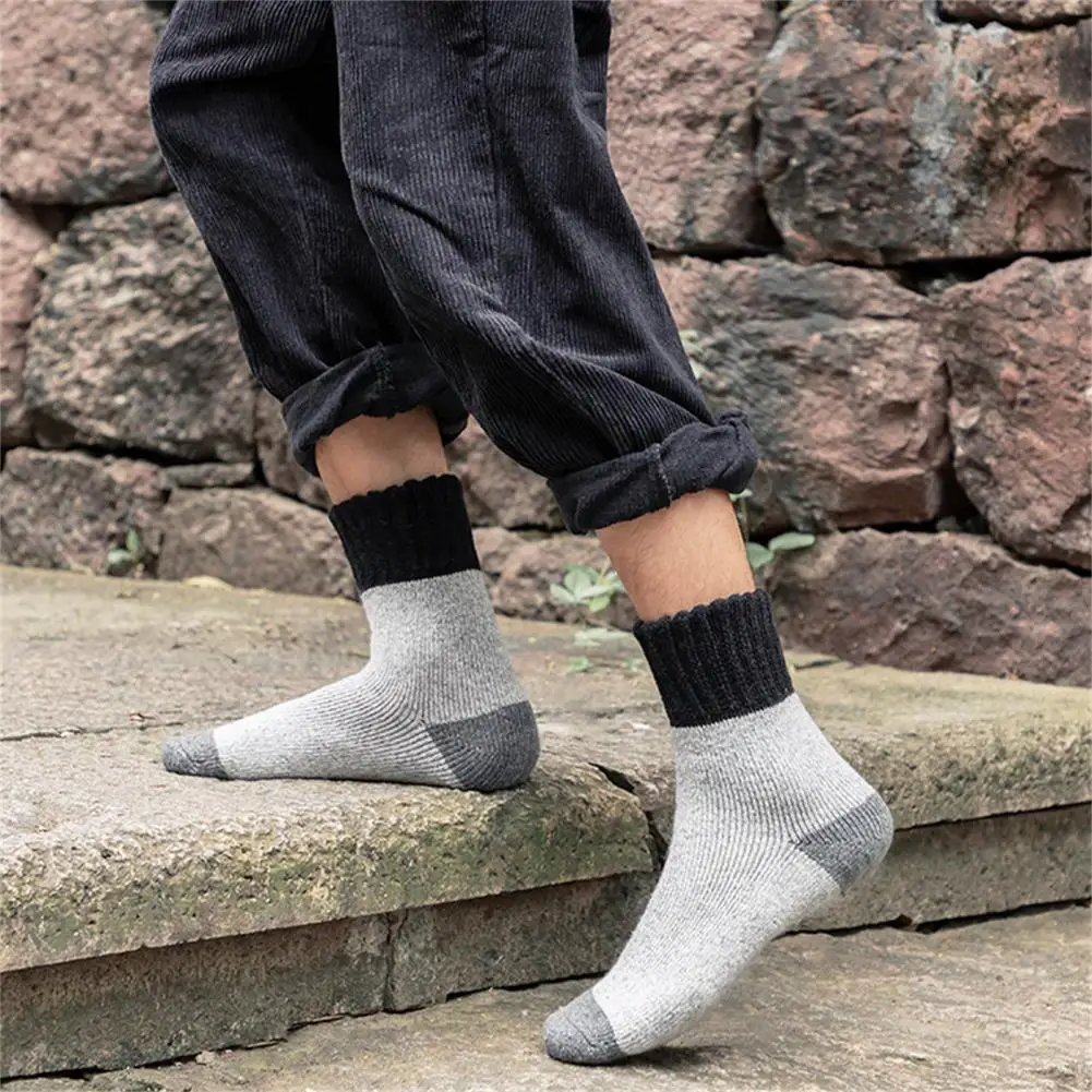 

1 Pair Innovative Socks Attractive Perfect Gifts Multi-color Soft Solid Patchwork Men Fleece Socks