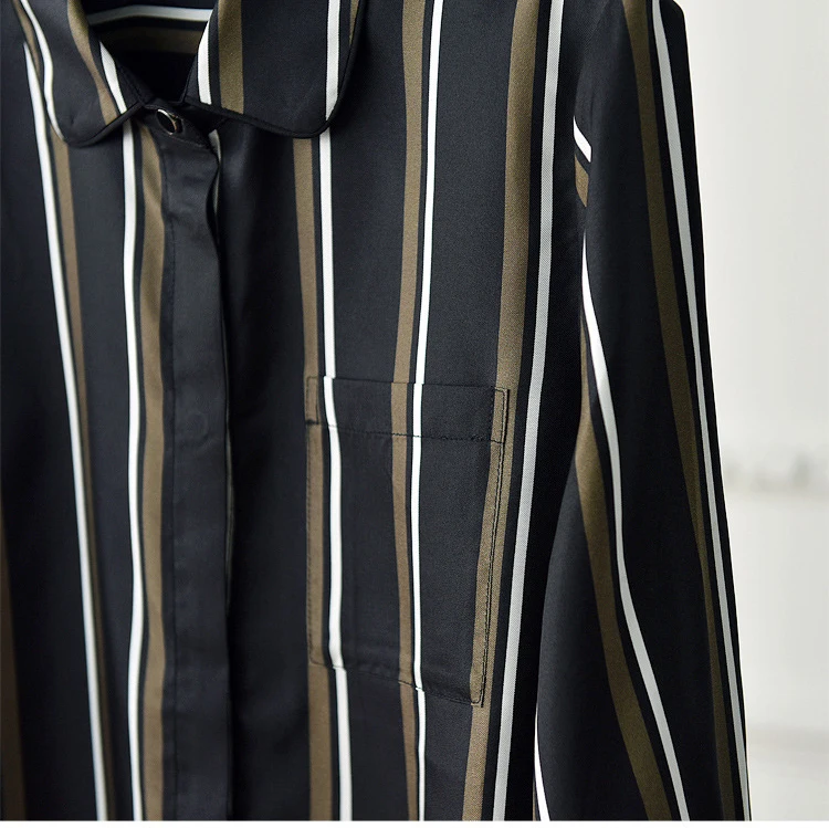 Рисунок 4 - Женский топ с воротником-поло