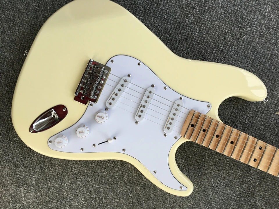 ST-образный паз относится к пластину Stratocast-er Фирменная зубчатая накладка на гриф