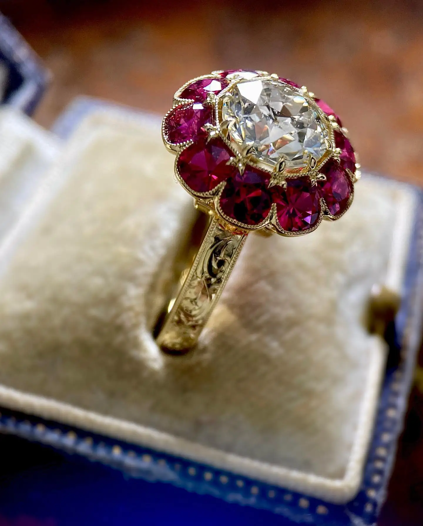 JOVOVASMILE Moissanite Vintage Engagement Rings 1.5carat 7.5mm Antique Old European Cut Cushion Shape Garnets Silver 18k Gold