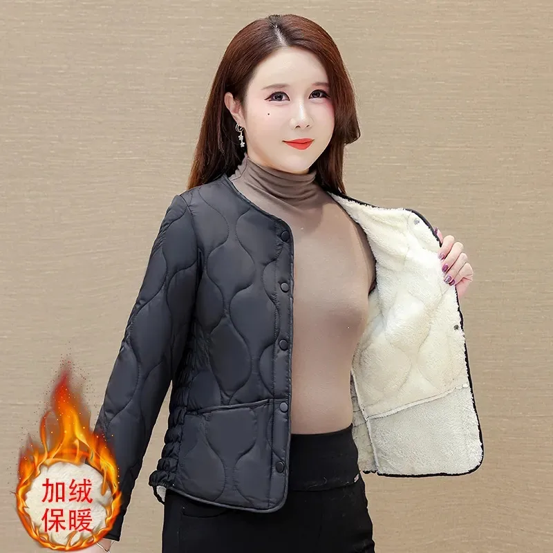 Осенне-зимнее женское пальто на хлопковом наполнителе новинка 2024 Женская