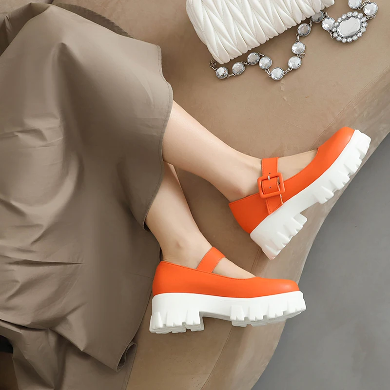 Туфли-лодочки женские на толстой подошве с квадратной пряжкой