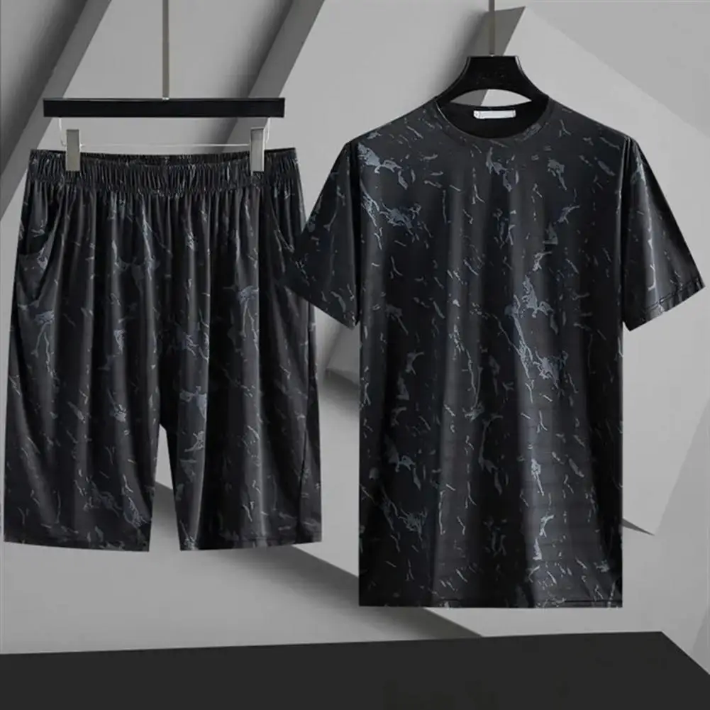 

Chic Sweat Absorption Pockets Contrast Color Print Men T-shirt Shorts Set Deep Crotch Sport Vest Shorts Set Male Clothes
