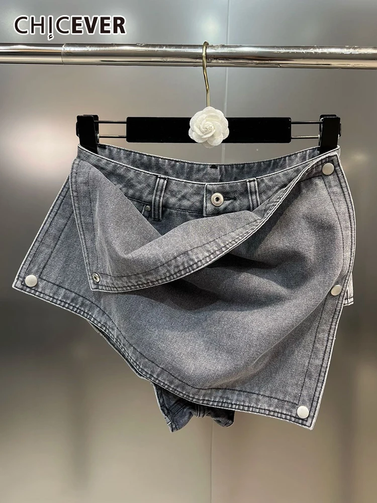 

CHICEVER Patchwork Irregular Denim Shorts For Women Gathered Waist Sexy Fake Two Short Pants Female 2022 Clothing Fashion Style