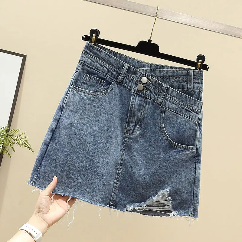 Large denim buttock skirt for women's summer new Korean version of anti-glare and hole-breaking high-waisted A-line skirt