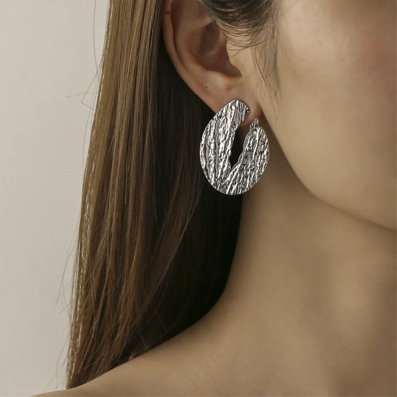 

Exaggerated Atmosphere Geometric Pleated Pendant Earrings For Women Cool Hip Hop Advanced Sense 2022 Korean Fashion Jewelry Gift