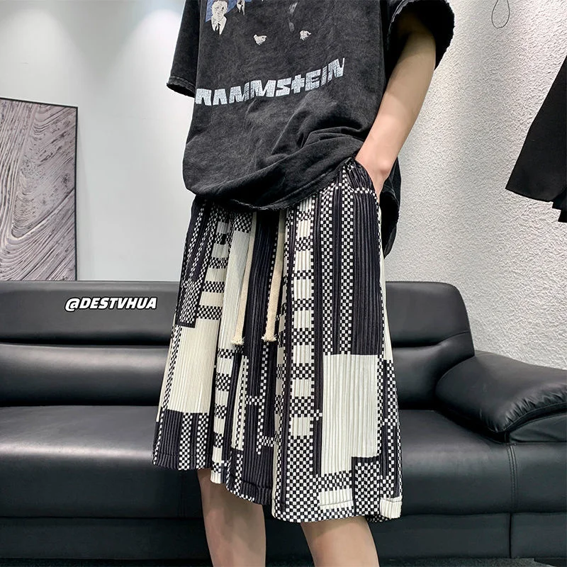 

Summer Pleated Shorts Men Fashion Print Casual Shorts Men Korean Loose Straight Shorts Mens Ice Silk Shorts Large Size M-5XL