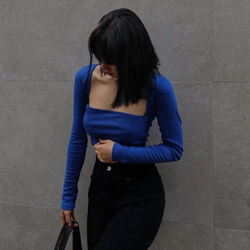 

Однотонная женская футболка с квадратным вырезом и длинными рукавами облегающая откровенная нижняя рубашка укороченный топ Корейская мода короткая футболка