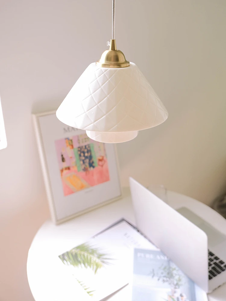 

2023 Скандинавская керамическая белая маленькая Подвесная лампа E27, подвесная люстра для столовой и кухни в японском и современном скандинавском стиле для квартиры