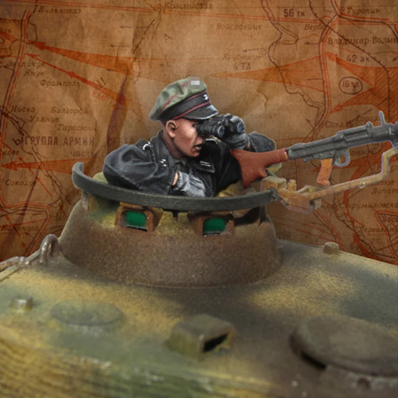 

Miniature Toy 1/35 Resin Soldier Kit World War II Tank Commander GK Figurine Diorama Unassembled and Unpainted DIY Modeling