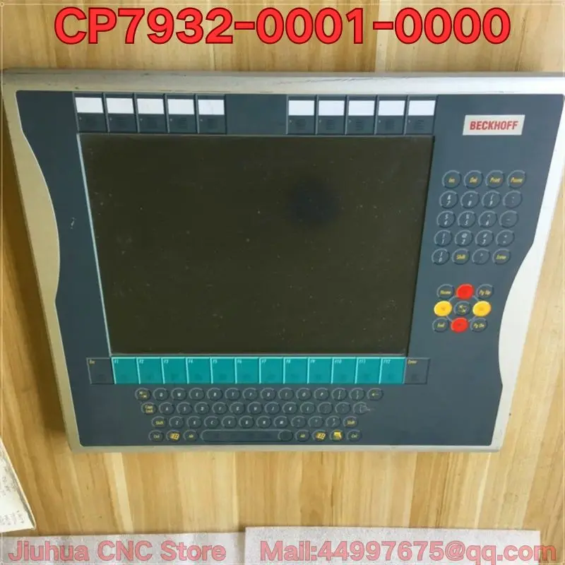 Фото Новый промышленный моноблочный сенсорный панельный ПК CP7932-0001-0000 требует согласования по цене. №4