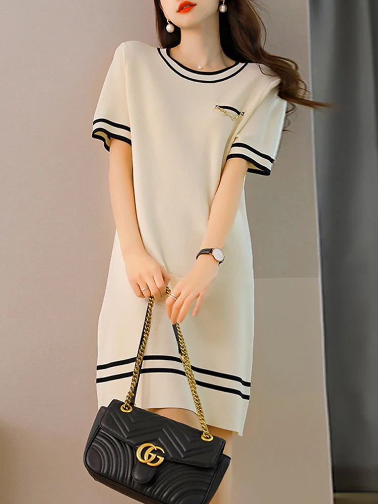

2022 Summer Knitted Sweater Women Dress Knee Length Loose Elegant Metal Chain O Neck Short Sleeve Midi Straight Dress Casual