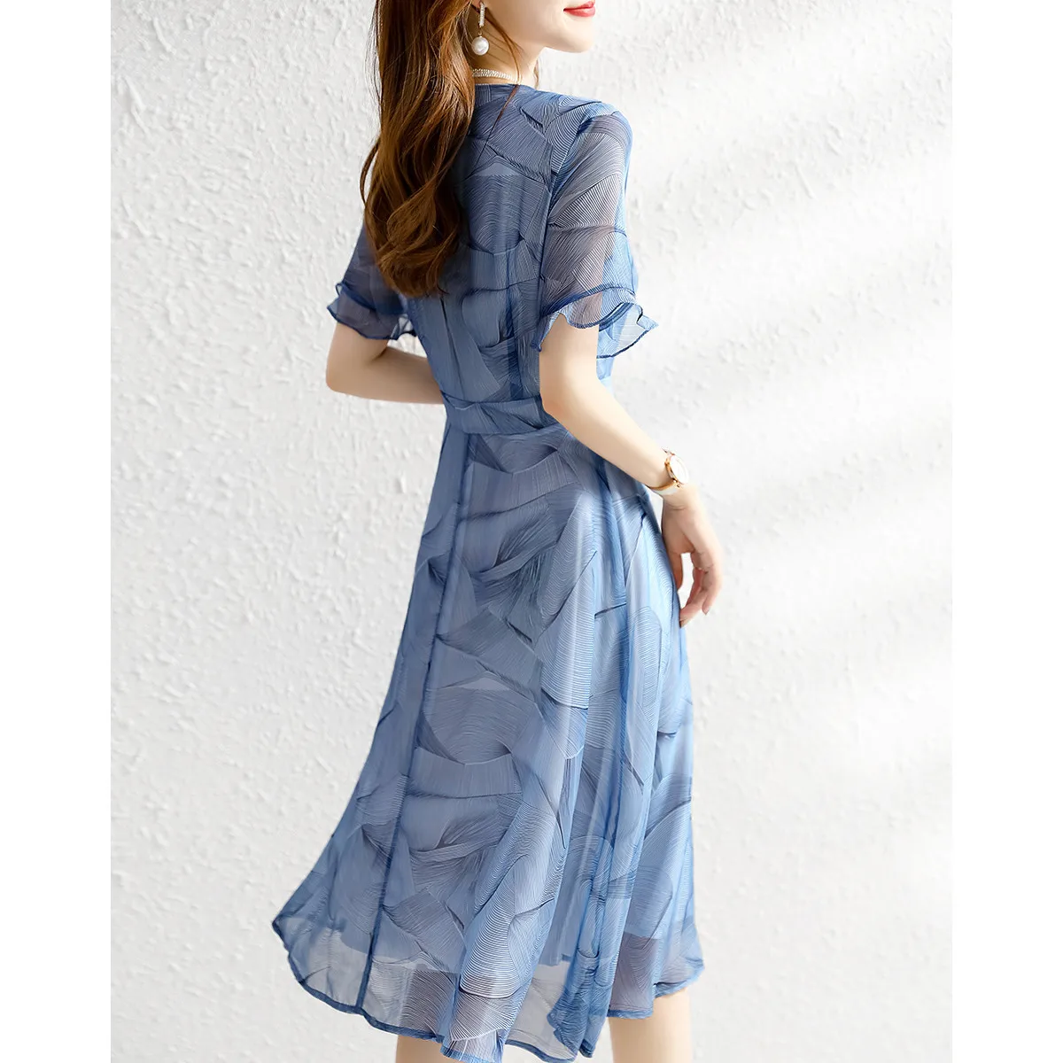 Платье женское длинное с V-образным вырезом элегантное офисное приталенное