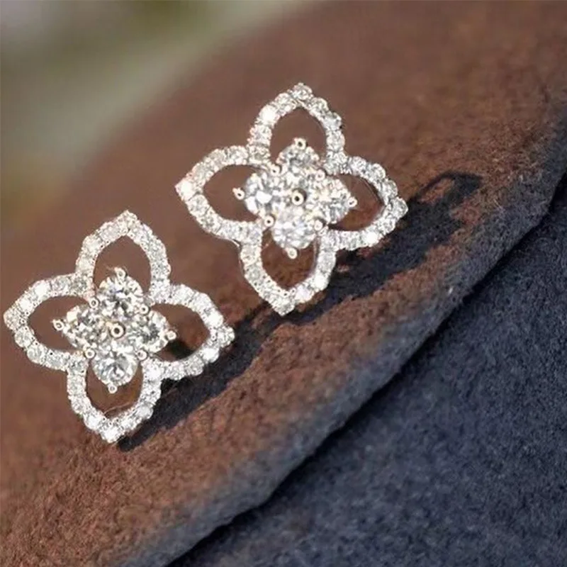 

Delicate Four-leaf Clover Stud Earrings Piercing Ear Accessories Women Inlaid Shiny Cubic Zirconia Chic Earrings Love Jewelry