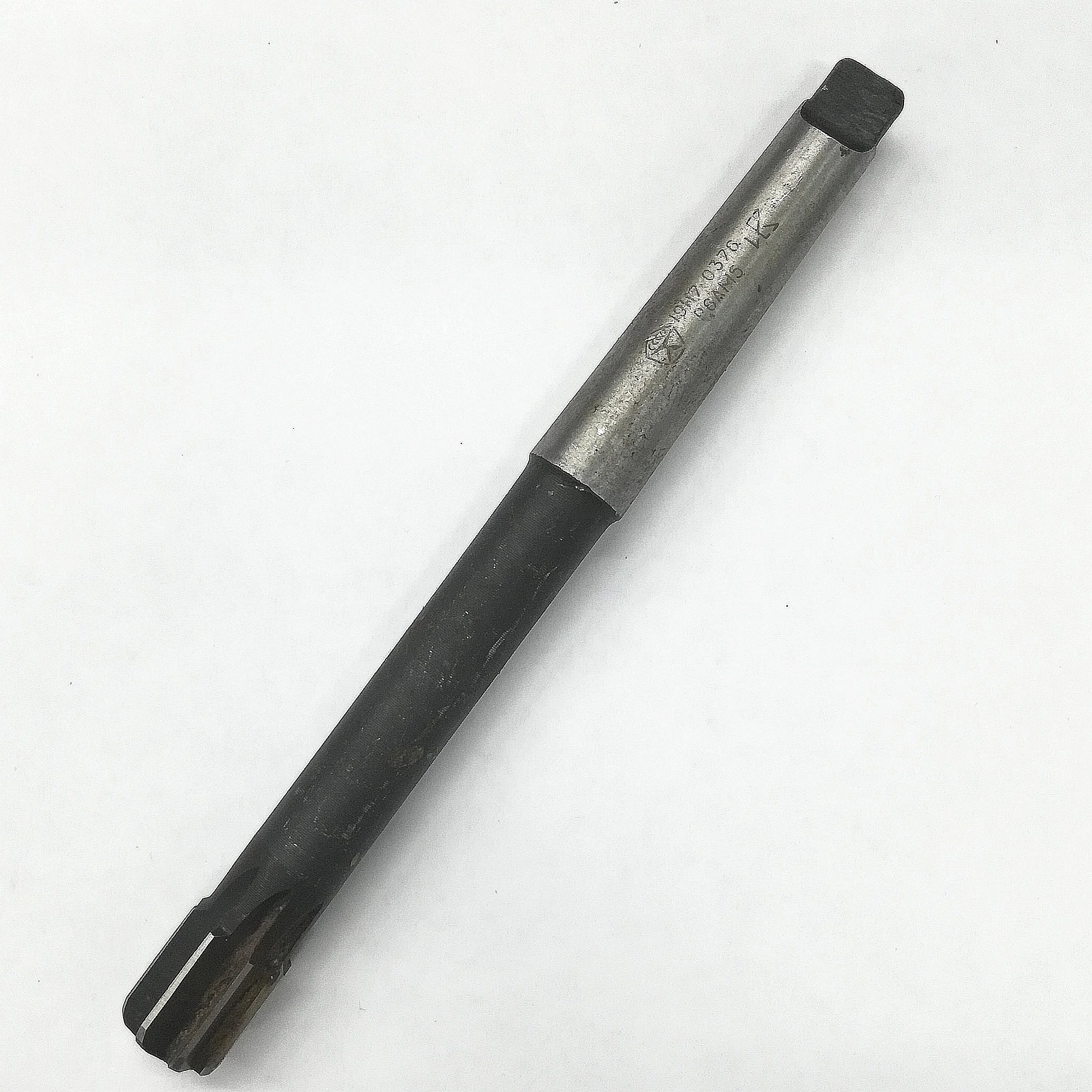 Развертка d 19 Н7 к/х машинная Р6АМ5