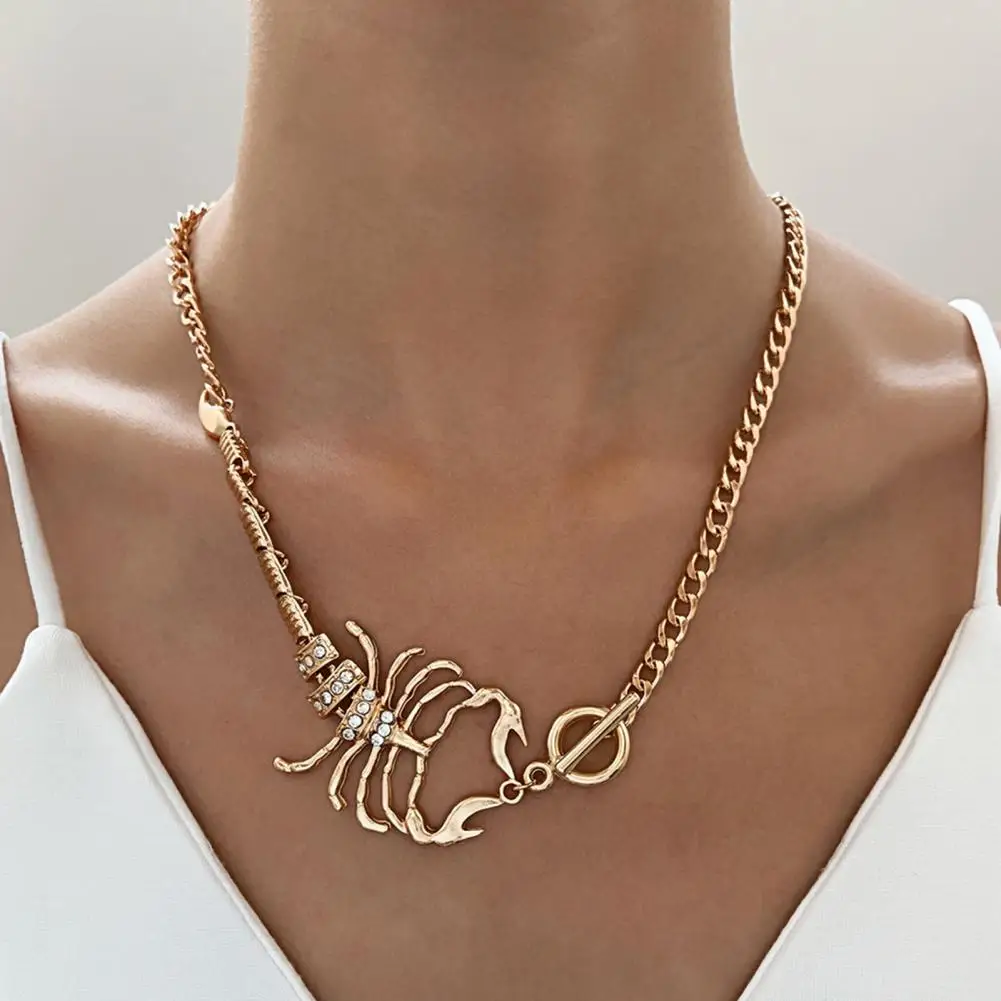 

Women Necklace Exaggerated Personality Hip Hop Punk Cool Irregular Rhinestone Inlaid Scorpion Clavicle Necklace Fashion Jewelry