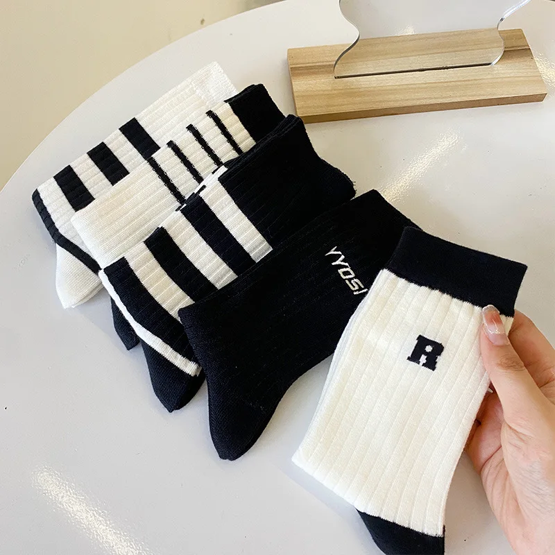 

White Black Stripe Socks Woman Simple Fashion Ribbed Cotton Sock Woman Korean Style Comfortable Long Sock Spring Autumn Sock