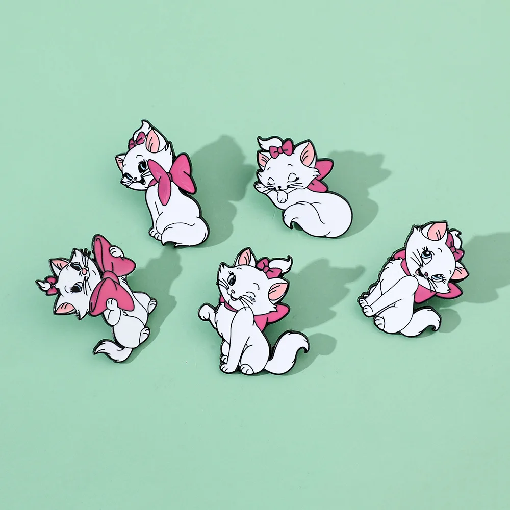 Эмалированные булавки в виде кота