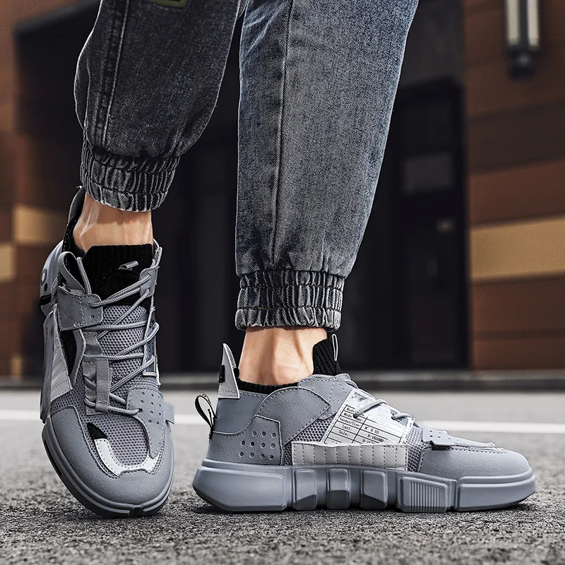 Unisex Skateboard Shoes Flat Classical Sneakers High Quality Retro Men Women Walking Shoes Plus Size 36-47