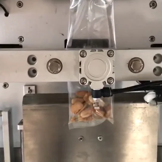 Для поставщика фабрики JINTIAN PACK пневматическая машина для упаковки карамельных