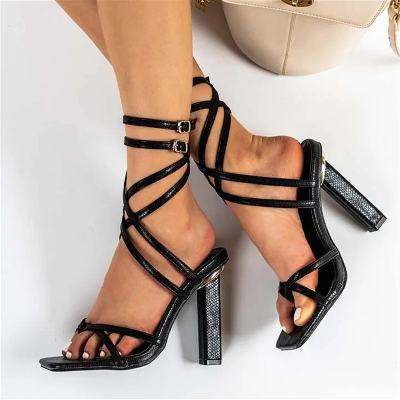 

Туфли женские однотонные на квадратном каблуке, пикантные босоножки с ремешком, с двойной пряжкой, для выпускного вечера, летняя модель