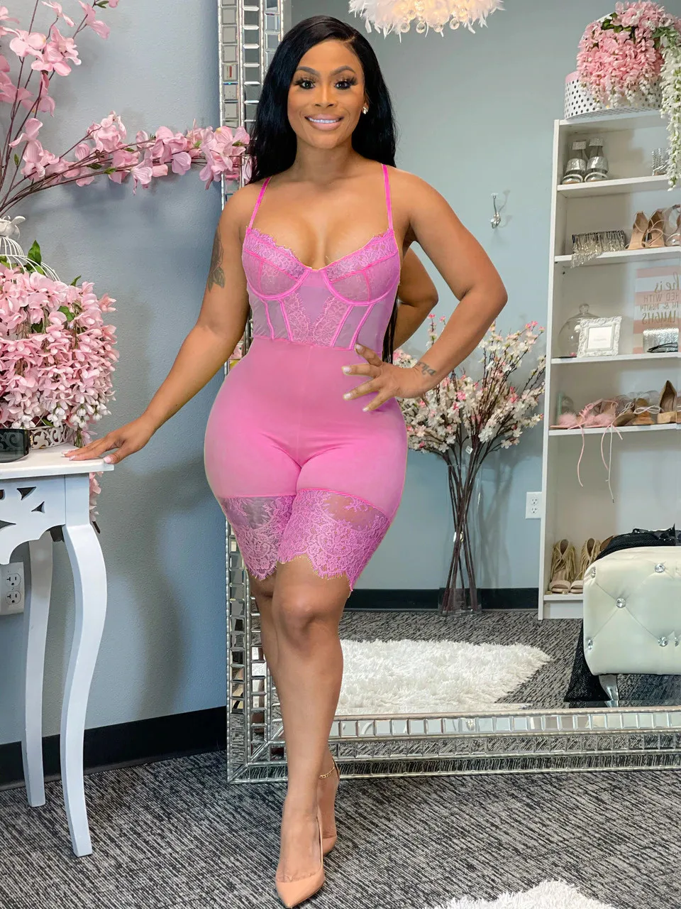

JRRY Sexy Women Jumpsuits Spaghetti Strap Backless Top Short Pants Lace Romper High Elasticity Skinny Floral Pattern Bodysuit
