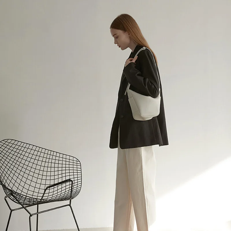 Texture Handbag Simple Fashion Shoulder Bag Soft Leather Underarm Bag Messenger Ladies Bag 2023 New Summer