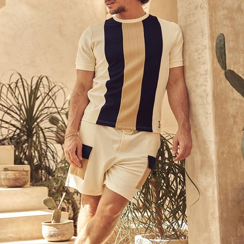 

Men Two-piece Set Lace-up Pullover Geometric Print Round Neck Summer Casual Fashion Short-sleeved T-shirt Shorts Two-piece Set