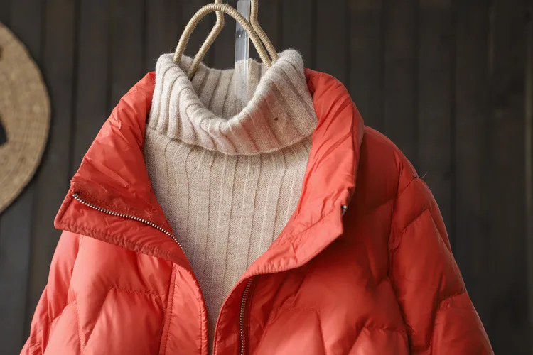 2022 Wave Pattern 90% White Duck Down Ultra Light Winter Puffer Jacket Women Coat Female Parka Fashion Ladies Warm Outerwear