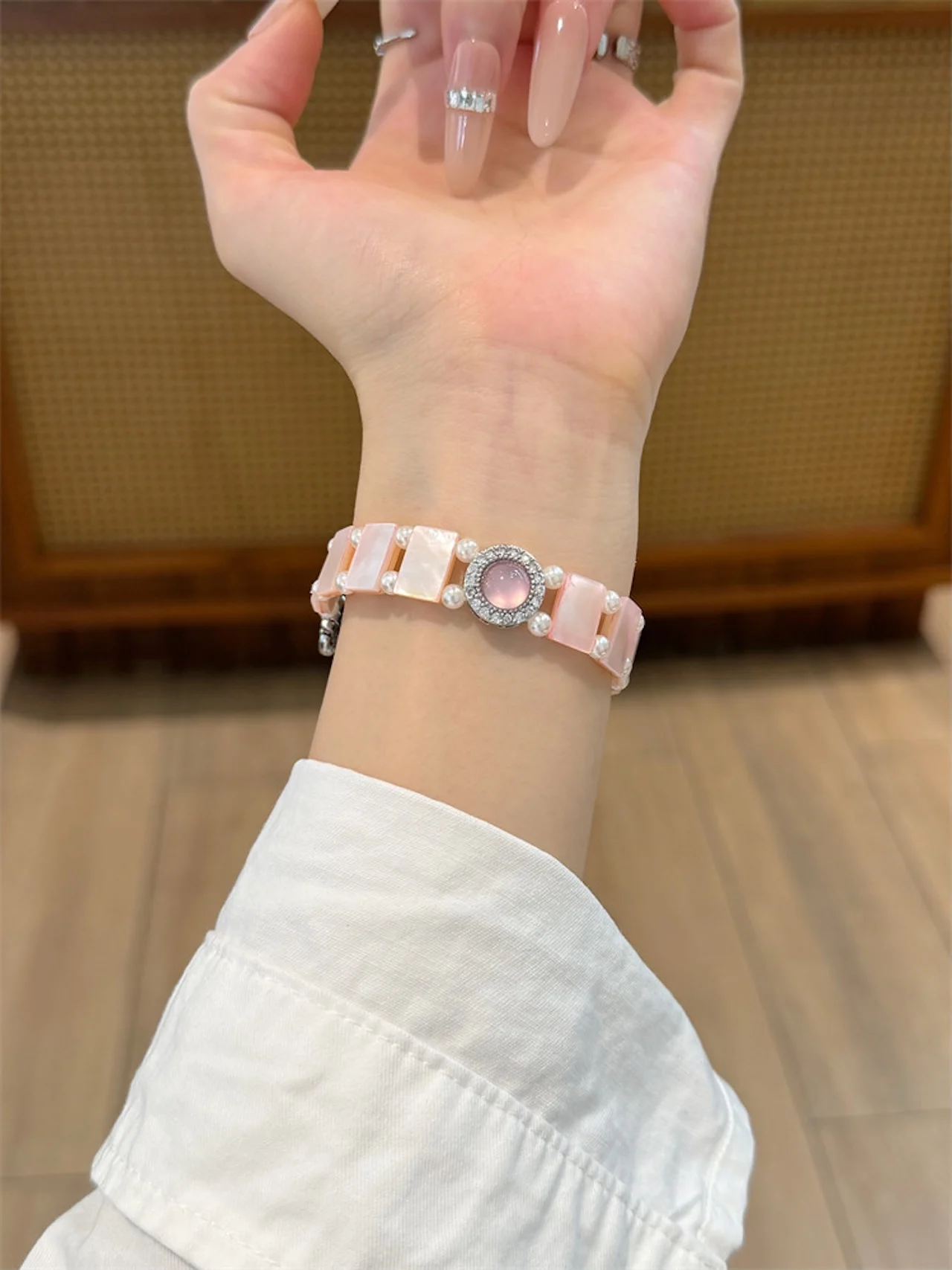 Фото Ремешок из блестящего жемчужного бисера, совместимый с Huawei Band 9, 10, 11, Fit4, 18/20/22 мм, розовый опал, мягкий аксессуар для часов с кристаллами №3
