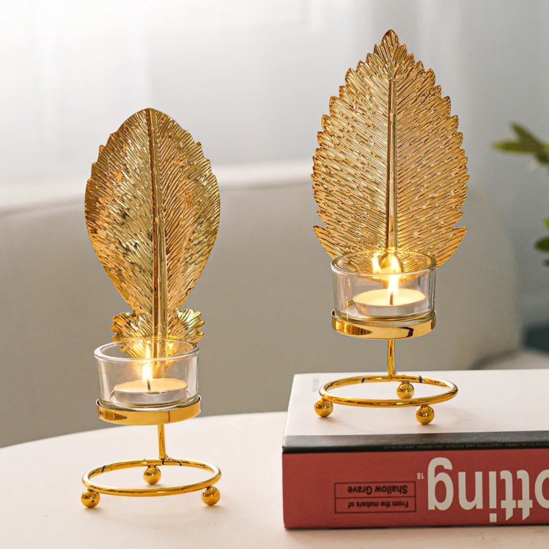

Creative Retro Gold Candlestick Decorations Leaf Shape Candle Utensils Holder Romantic Wedding Festival Home Props Ornaments