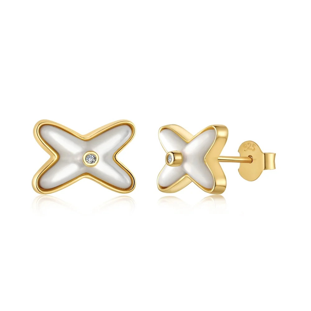 

TEQUILA Simple Butterfly Earrings Sterling Silver Niche Design Temperament Earrings for Women Daily Accessories Earrings Gifts