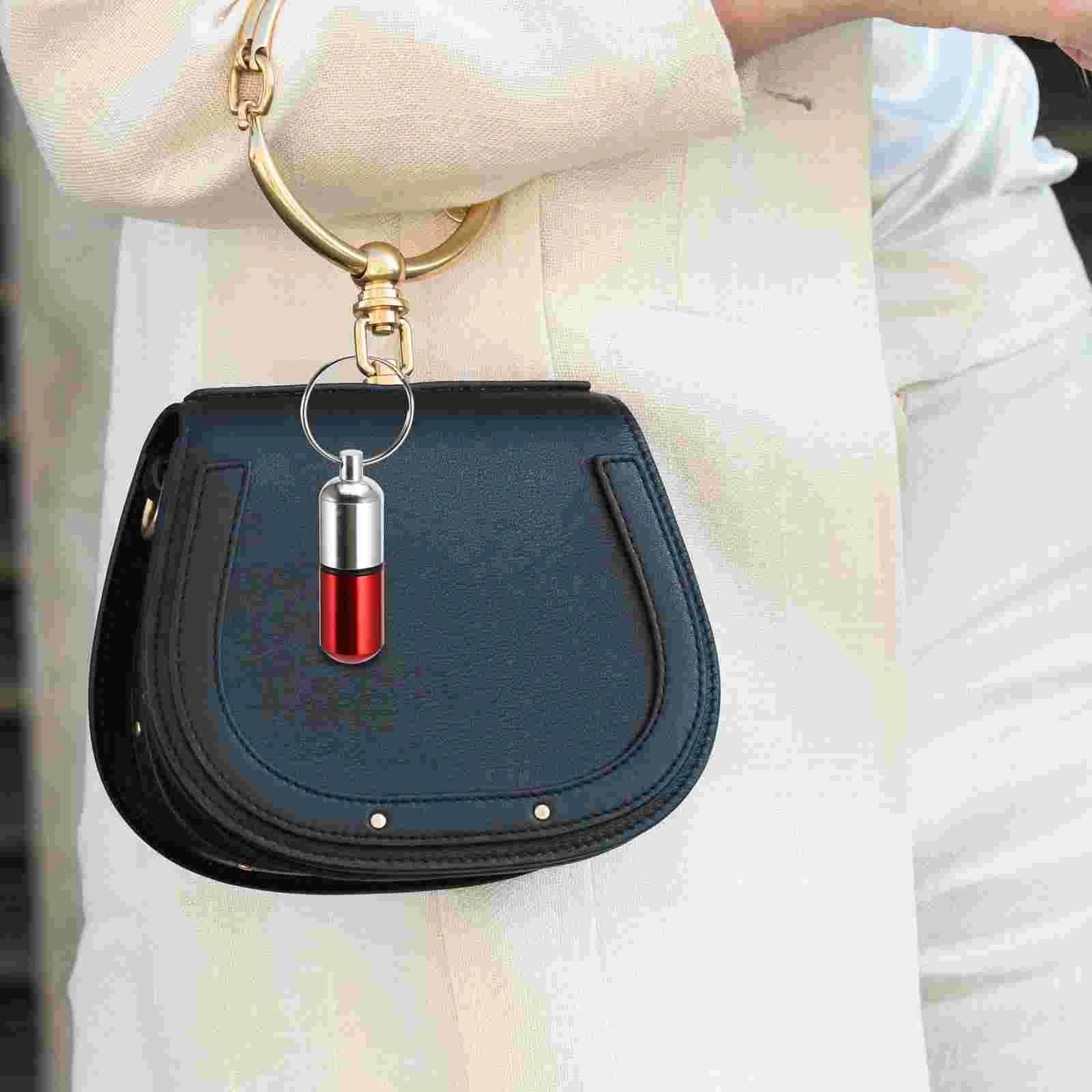 

2pcs Fob Keychain Holder Charm Pendant Emergency Aspirin Holder