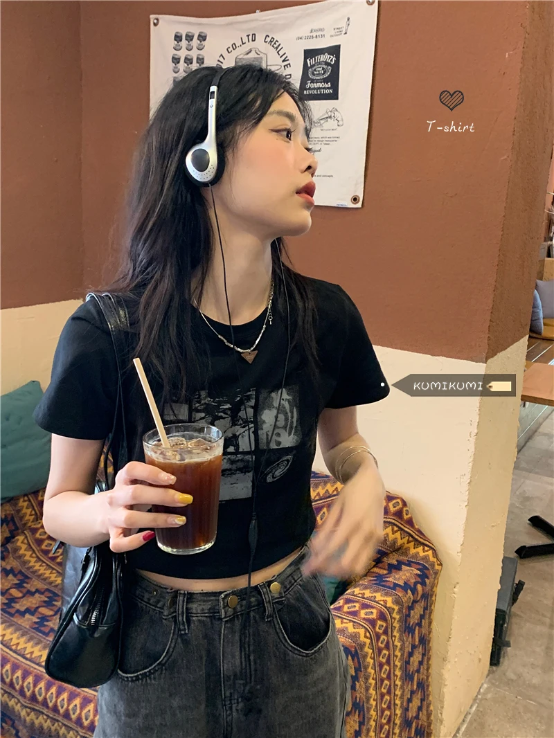 

Футболка с коротким рукавом и прямым плечом Спайс для девочек, женская черная рубашка в стиле ретро, нижняя одежда, летняя приталенная шикар...