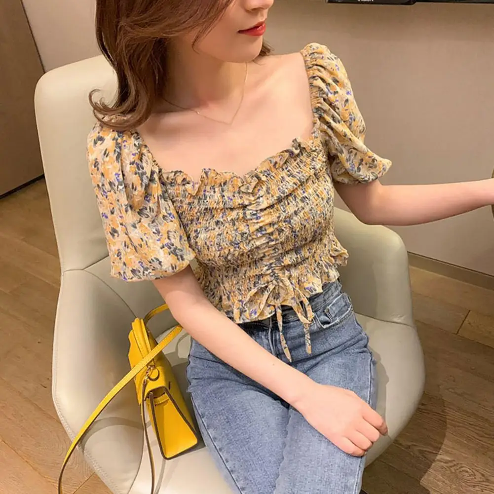 

Women Crop Top Flower Print Square Neck Shirring Summer Blouse Vintage Pleated Dress-up Shirt Elastic Bust Bubble Sleeves Top