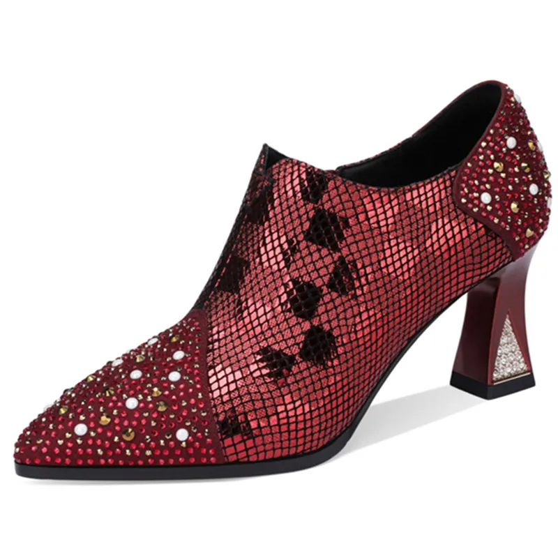 

Женские туфли-лодочки на толстом каблуке, с острым носком