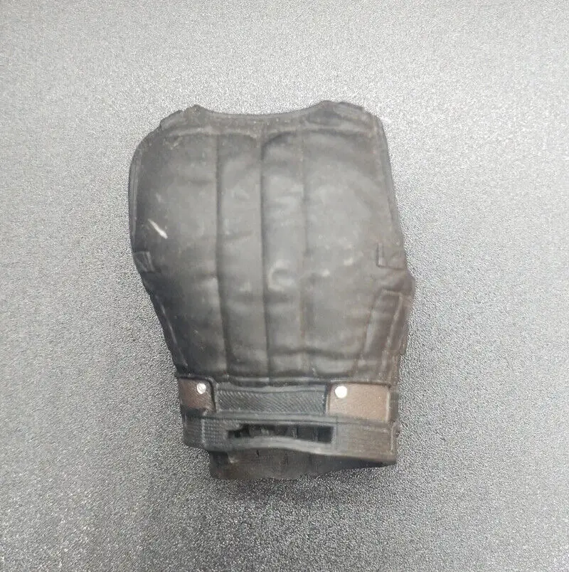

P1-9 Type B Black 1/12 Breastplate Vest Model for 6" Action Figures Doll Model