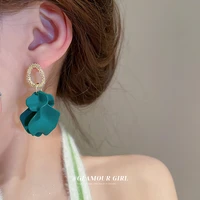 romantic sweet alloy petal long dangle drop earrings for women girl 2022 trend luxury fairy grunge pendant jewelry accessories