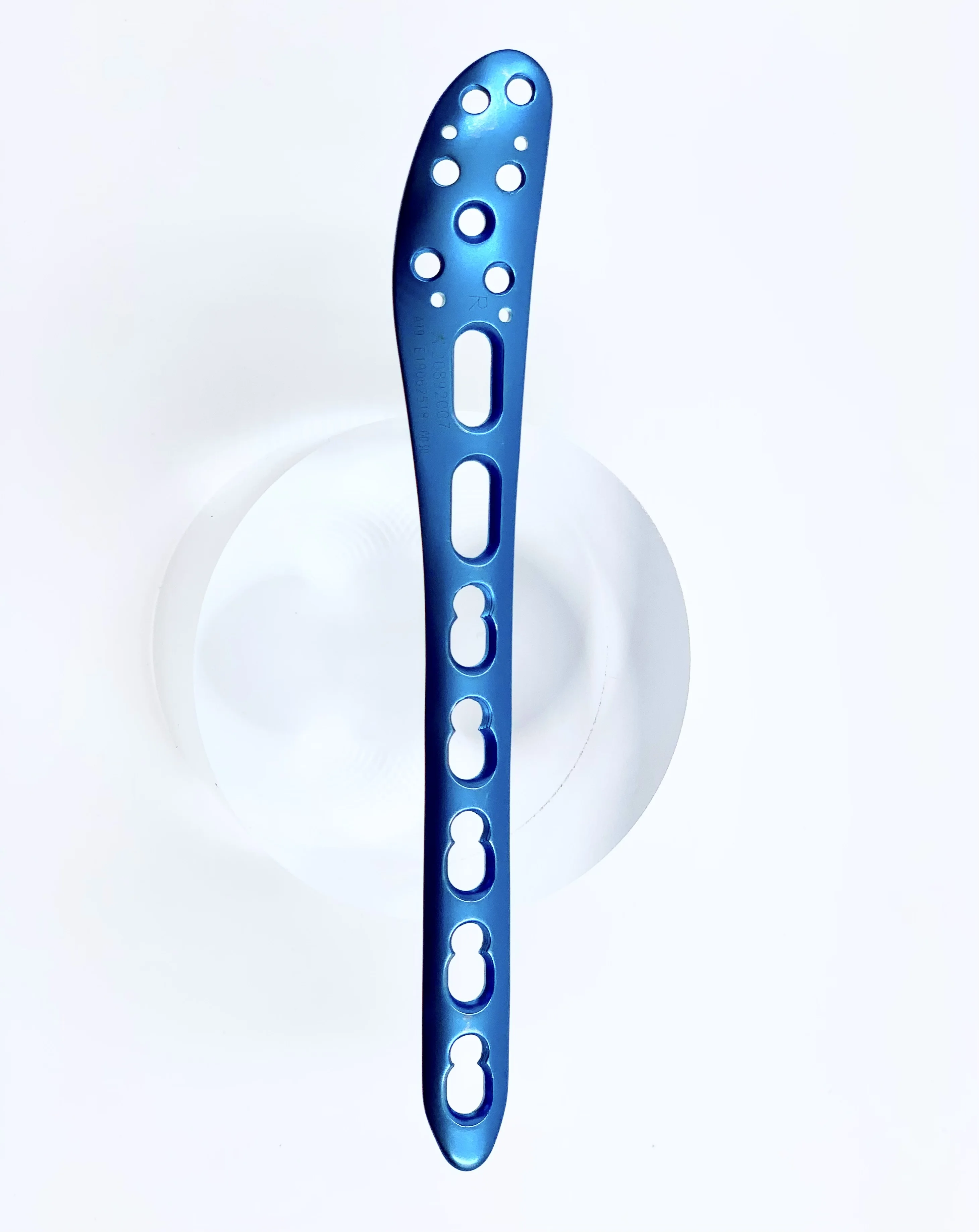 Хирургические инструменты для имплантатов расстоятельной стекловолоконной